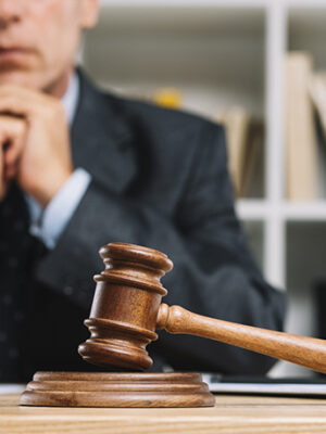 Юридическая помощь по отмене приказа