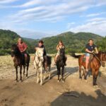 Конные прогулки в Эльбрусе районе в горах